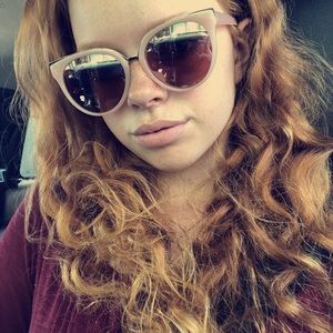 Meet your Posher, Tiffany